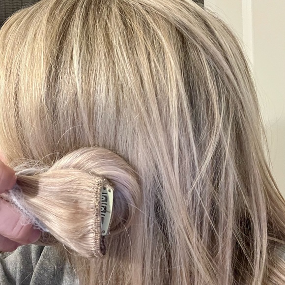 WENNALIFE Real Human Hair Extensions 20 inch Ash Blonde with Platinum highlights - Picture 9 of 9